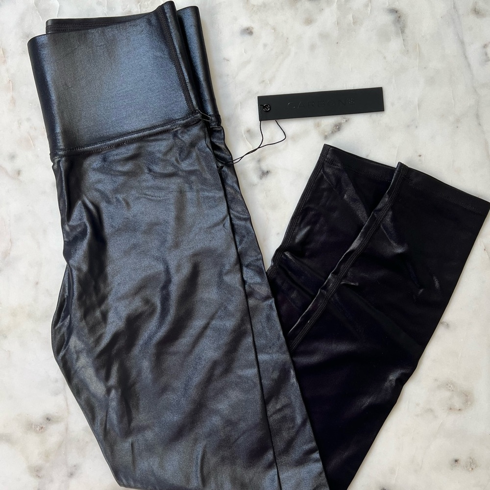 BRAND NEW carbon38 metallic black leggings - size small